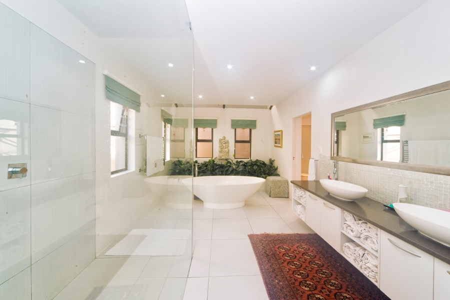 5 Bedroom Property for Sale in The Heads Western Cape